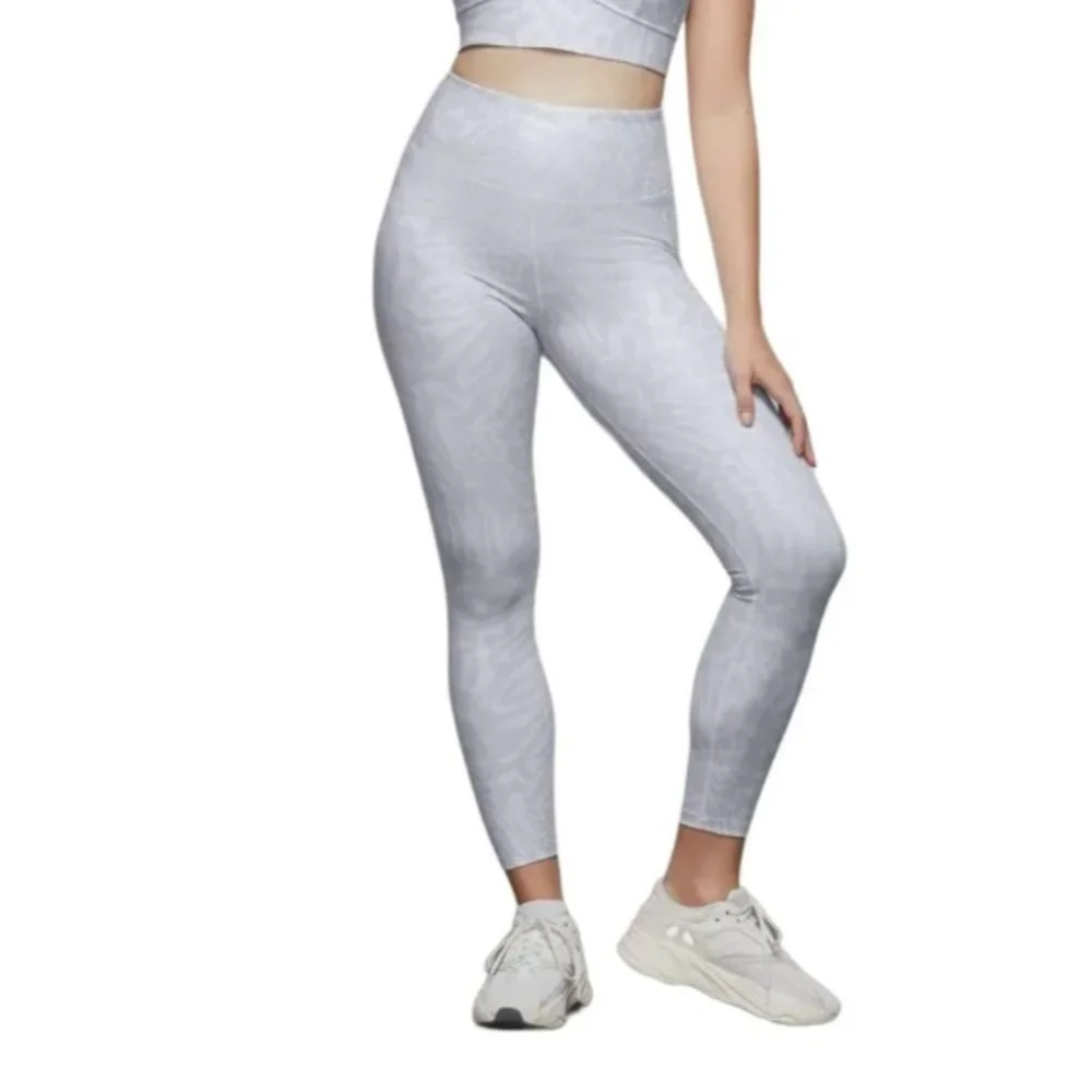 GOOD AMERICAN | Icy Snow Leopard Foil Crop Athletic Yoga Leggings (Size S / 2) - Picture 1 of 8